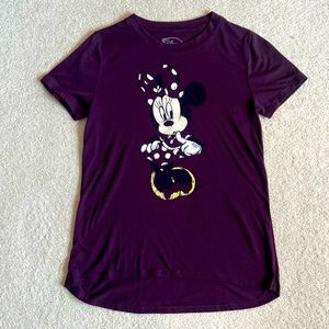 Disney Minnie Mouse tee. XS. Plum color Worn once!